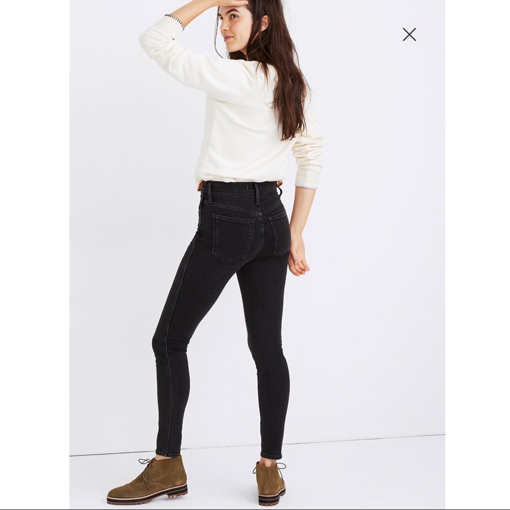 10” high rise skinny jeans in starkey wash. Madewell Skinny jeans. Size 25